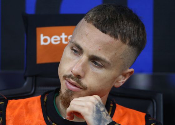 Angeliño zanja de un plumazo los rumores que le vinculan con el Betis: "Falso"