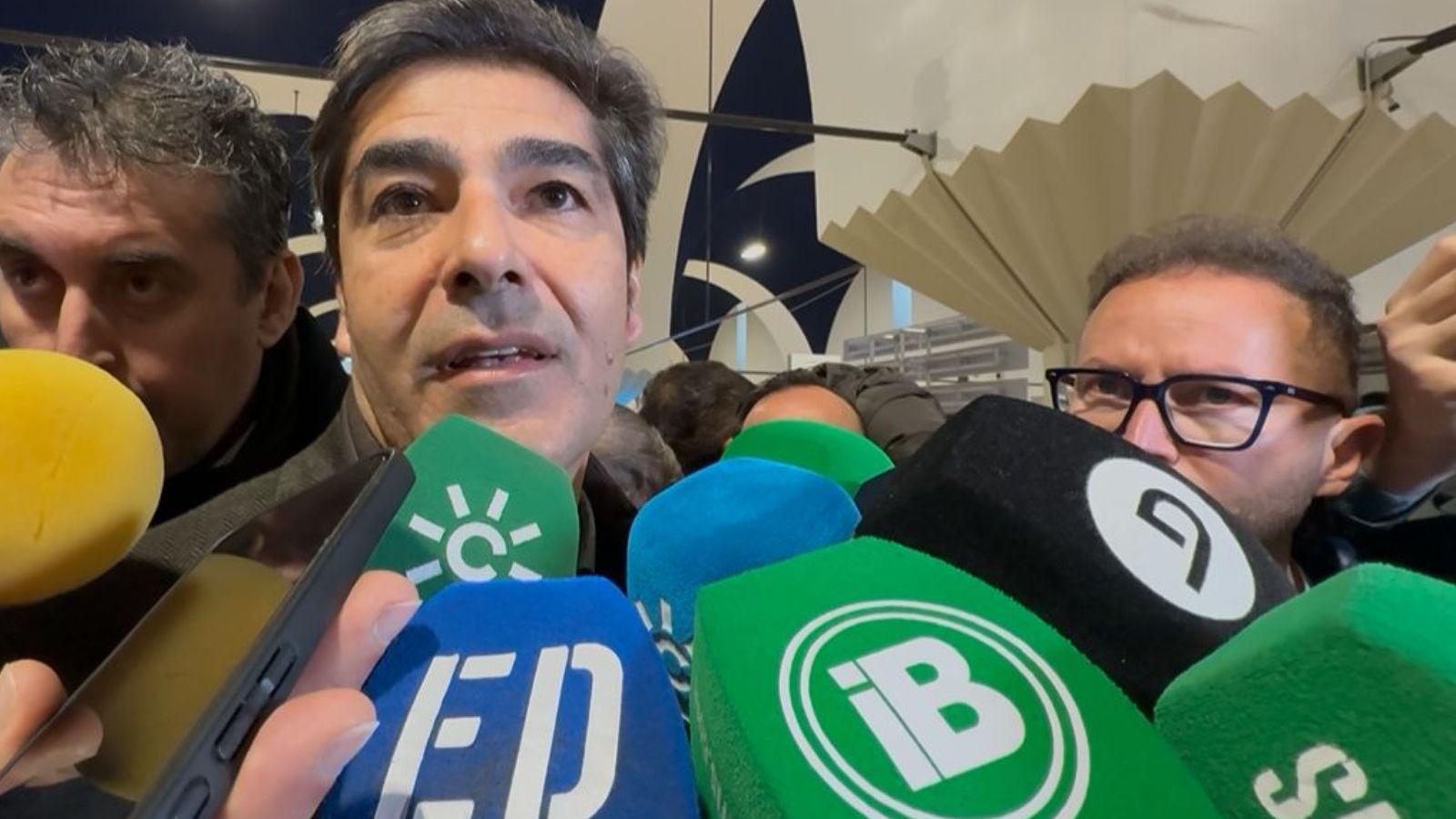 Haro critica el parcial liguero del Betis, confía en hacer "algo importante en esta Europa League" y anuncia novedades en la obra del Nuevo Benito Villamarín 