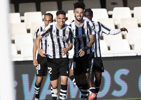 Expectación en Primera RFEF