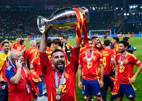 Disparidad de opiniones sobre el regreso de Dani Carvajal a la selección: “No es la persona adecuada para la banda derecha”