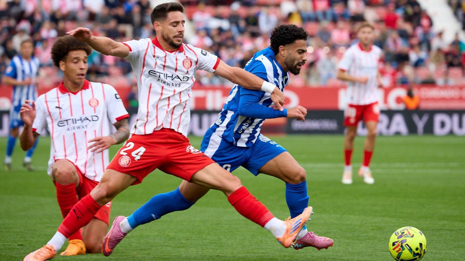Girona 1-0 Alavés: Míchel esquiva la primera bala