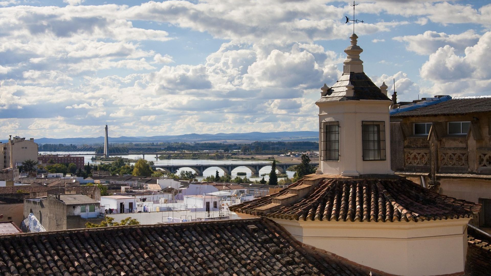 La ciudad más infravalorada con una muralla única en España