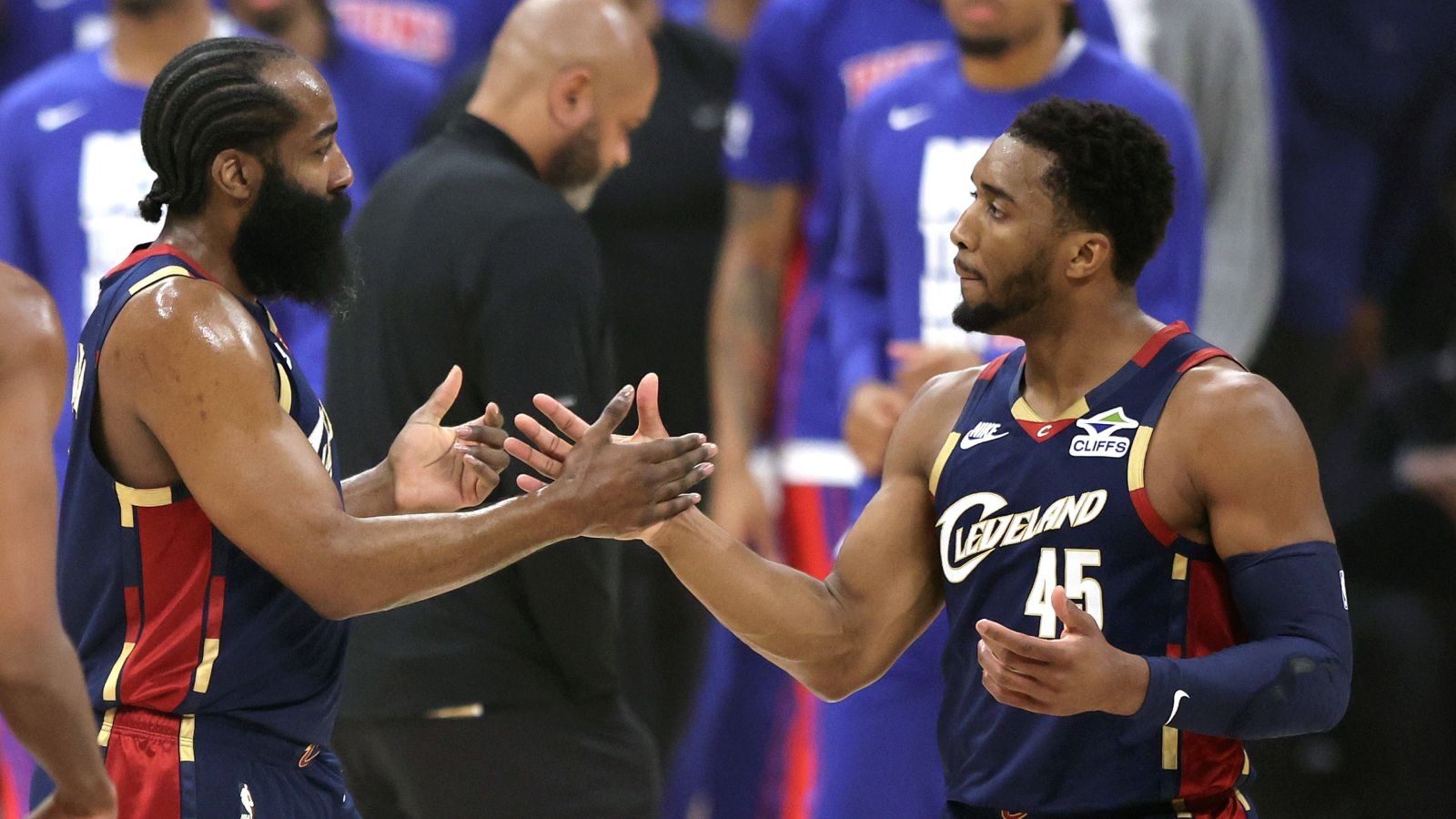 Pistons 113-117 Cavaliers: Harden asalta Detroit con un final polémico y apoteósico