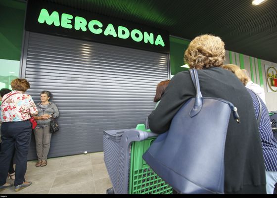 Mercadona abre nuevas ofertas de empleo en Sevilla, Madrid, Zaragoza, Álava y Valencia: 2.280 euros más complementos