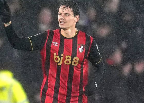 Meten al mismo delantero, Enes Ünal, en la órbita de Sevilla y Betis, y también de Getafe, Valencia, Rayo o Real Sociedad 