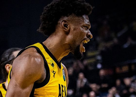 El Barça lidera la carrera para fichar a Chris Silva