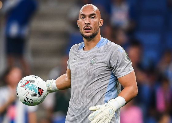 Dmitrovic lidera el resurgir del Espanyol en una Navidad cargada de ilusión