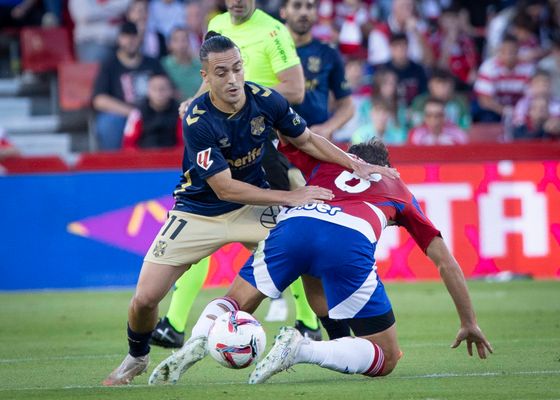 Competencia por el fichaje de Luismi Cruz