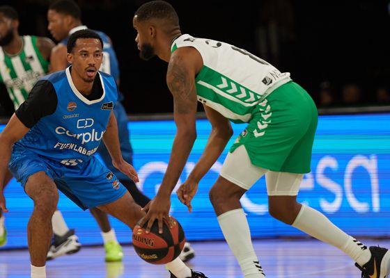 Betis 87-77 Fuenlabrada: Una dupla caribeña para desfibrilar