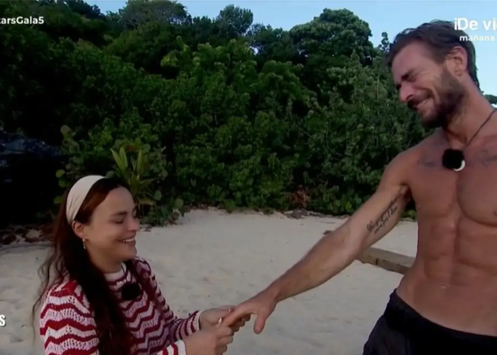 Marta Peñate pide matrimonio en directo a Tony Spina en Supervivientes All Stars