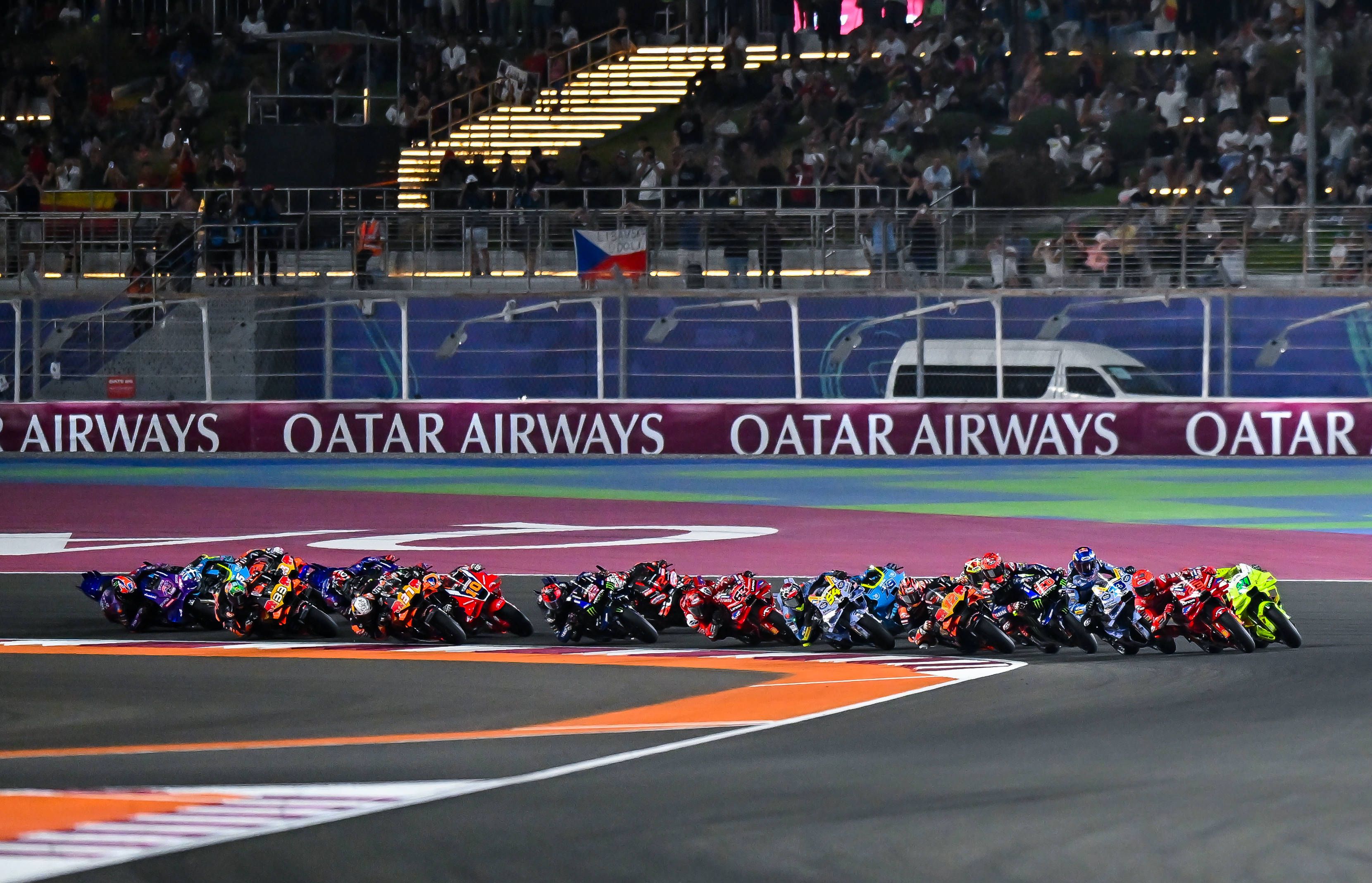 MotoGP empieza a asumir el problema en Catar: el Gran Premio, "difícil"