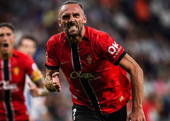 El mejor Muriqi se mide con Samuel Eto’o