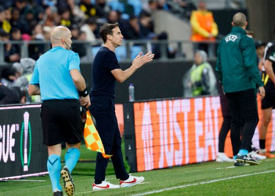 Iñigo Pérez, en deuda con la afición del Rayo Vallecano: "Me duele no conseguir victorias"