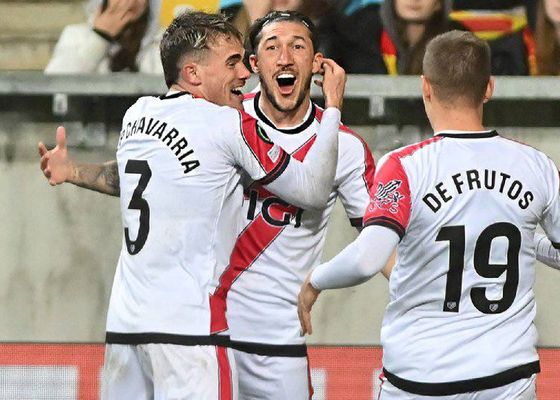 Jagiellonia 1-2 Rayo Vallecano: la ‘diosa de la victoria’ le otorga al Rayo un importantísimo triunfo en la Conference
