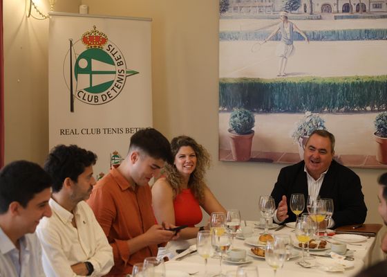 El Tenis Betis plantea la Plaza de España para el centenario de la Copa Sevilla