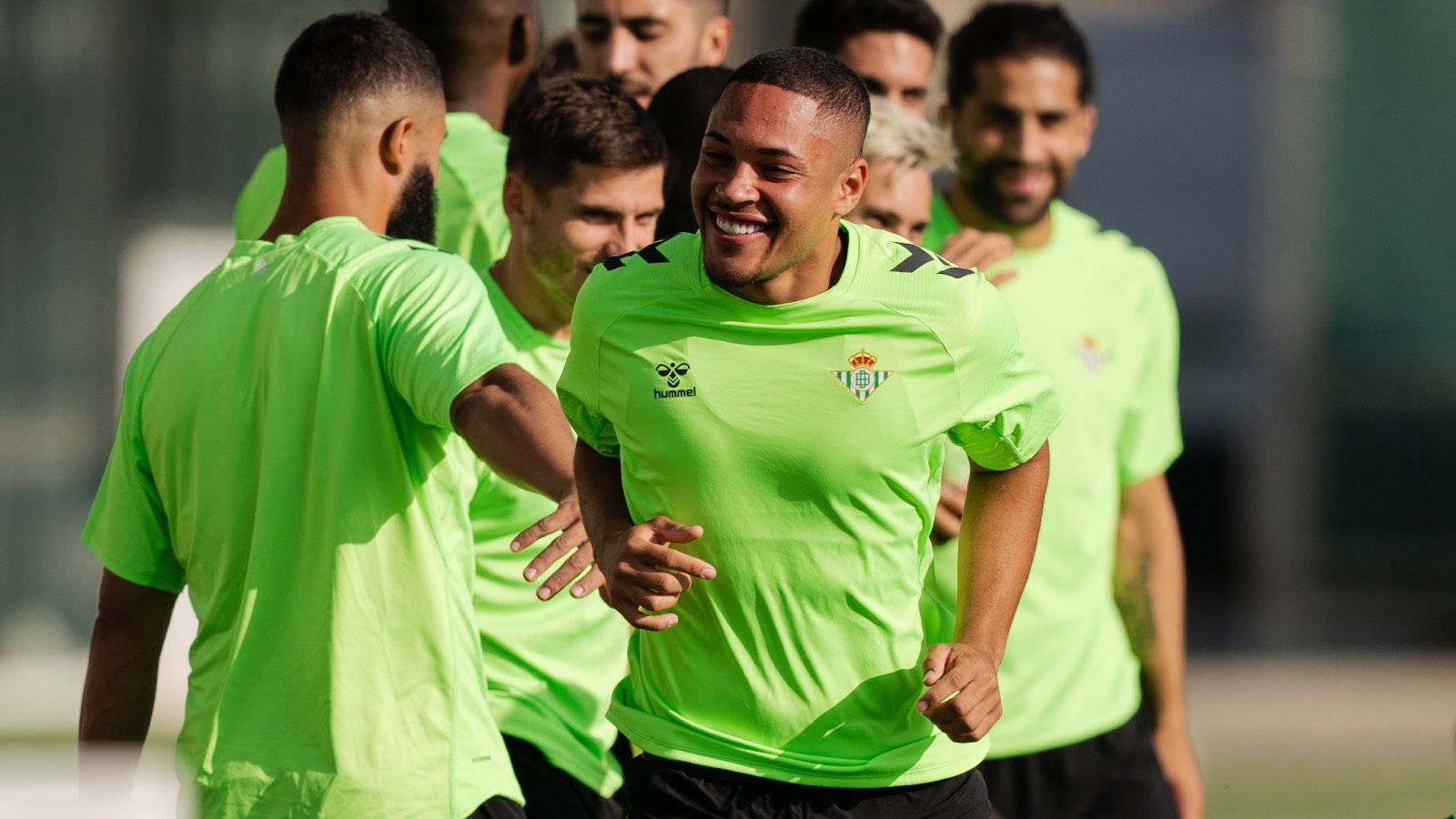 "La ilusión por Vitor Roque está siendo desmedida"