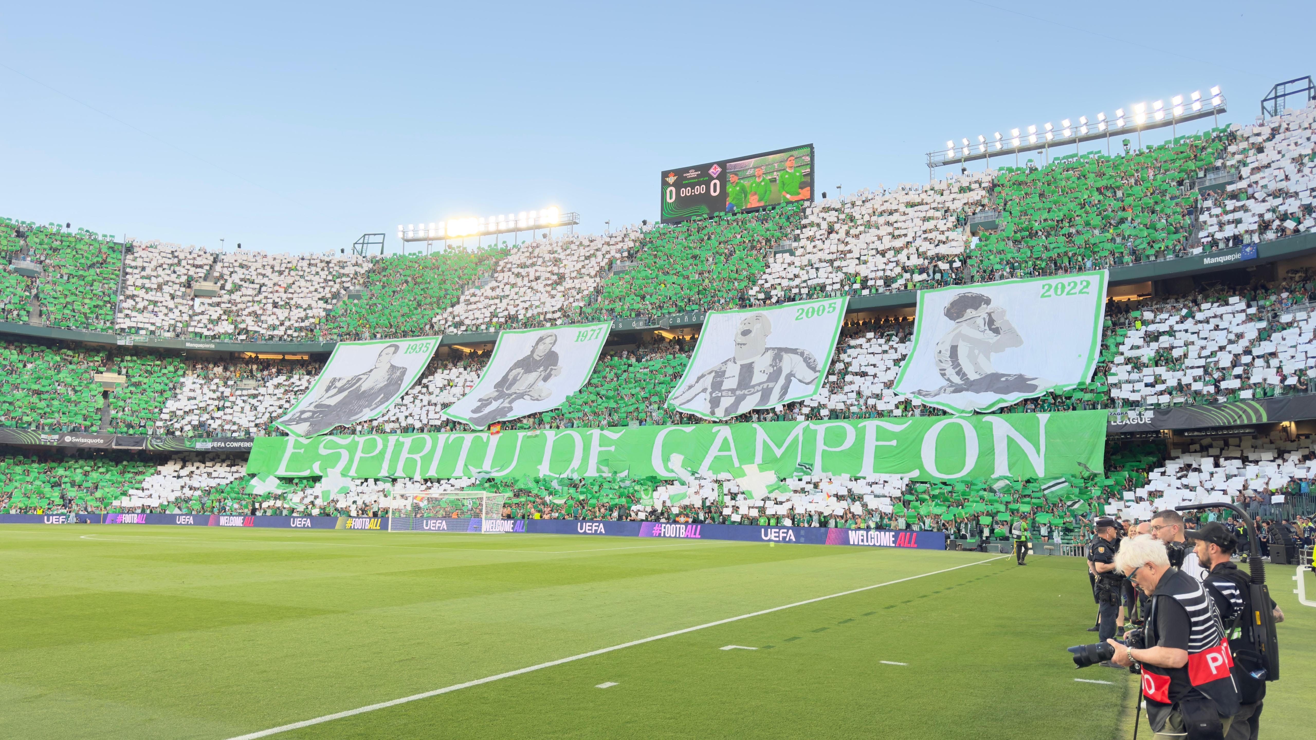 "Espíritu de Campeón" para una noche histórica en el Benito Villamarín: así fue el mosaico espectacular para el Betis-Fiorentina