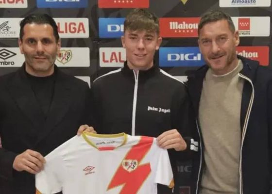 Toma una sorprendente decisión tras dejar el Rayo Vallecano 