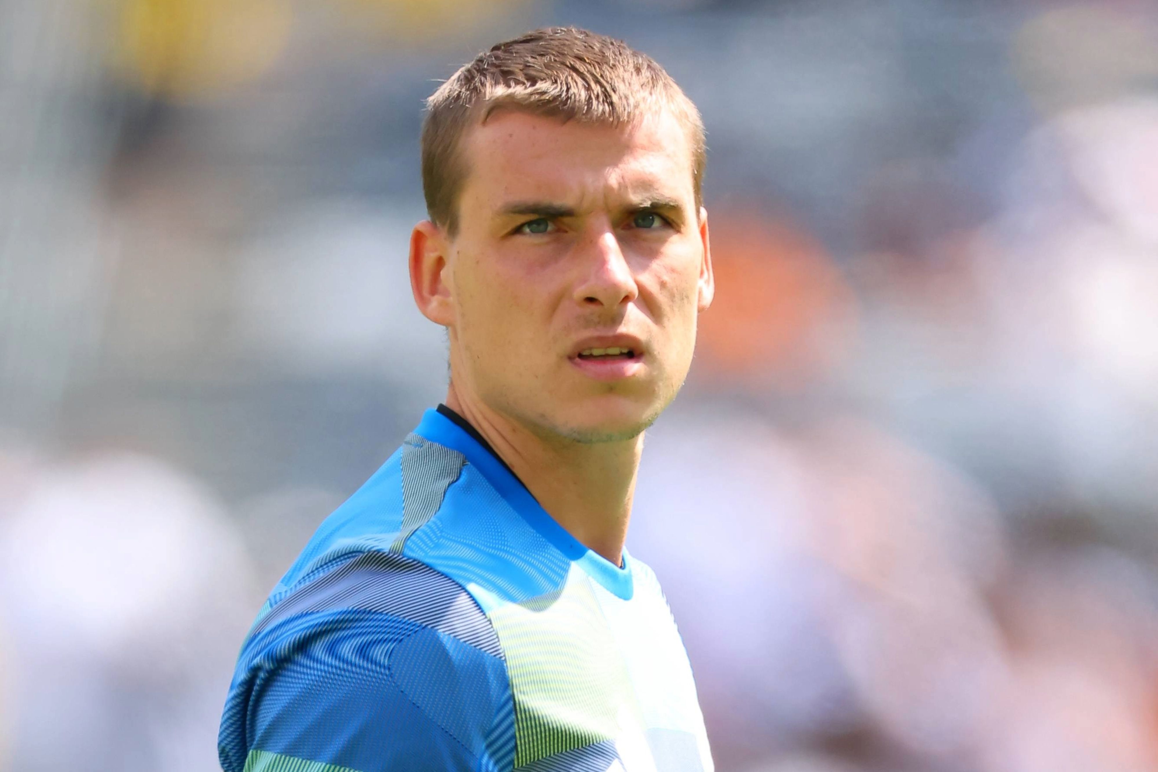 Contactos entre el Villarreal y Lunin