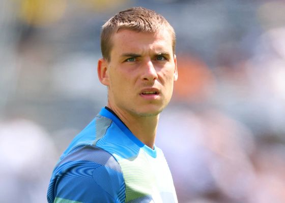 Contactos entre el Villarreal y Lunin