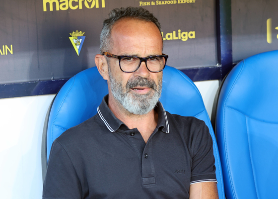 Álvaro Cervera responde al ataque de Florin Andone sobre su etapa en el Cádiz