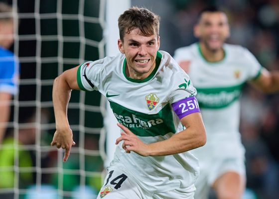 Aleix Febas, oportunidad para el Espanyol mientras el Elche se juega la permanencia en LaLiga