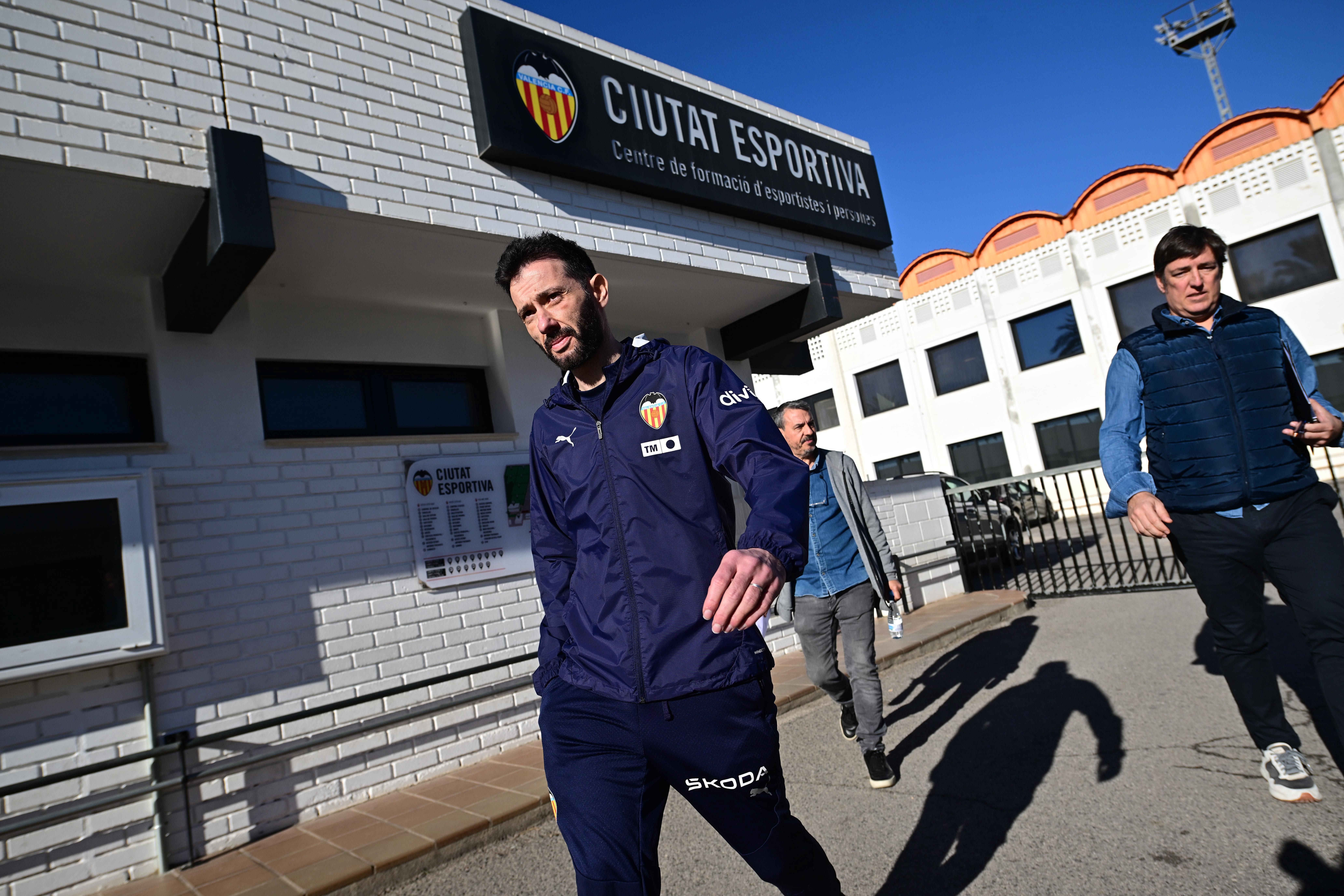 Corberán tiene tarea: Rivero, Comert...