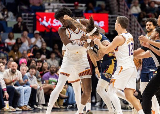 Tremenda bronca entre dos estrellas de la NBA que acabaron a golpes y expulsados
