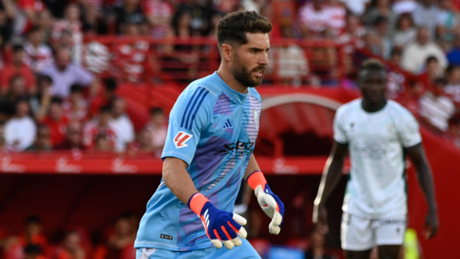 Luaca Zidane se ve superado por Diego Mariño en el Granada