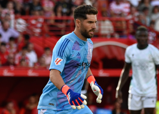 Luaca Zidane se ve superado por Diego Mariño en el Granada