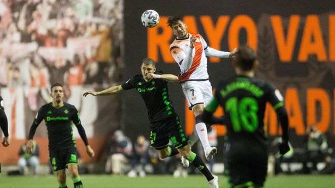 Ulloa confiesa que se volvía "loco por ir al Betis... literal"