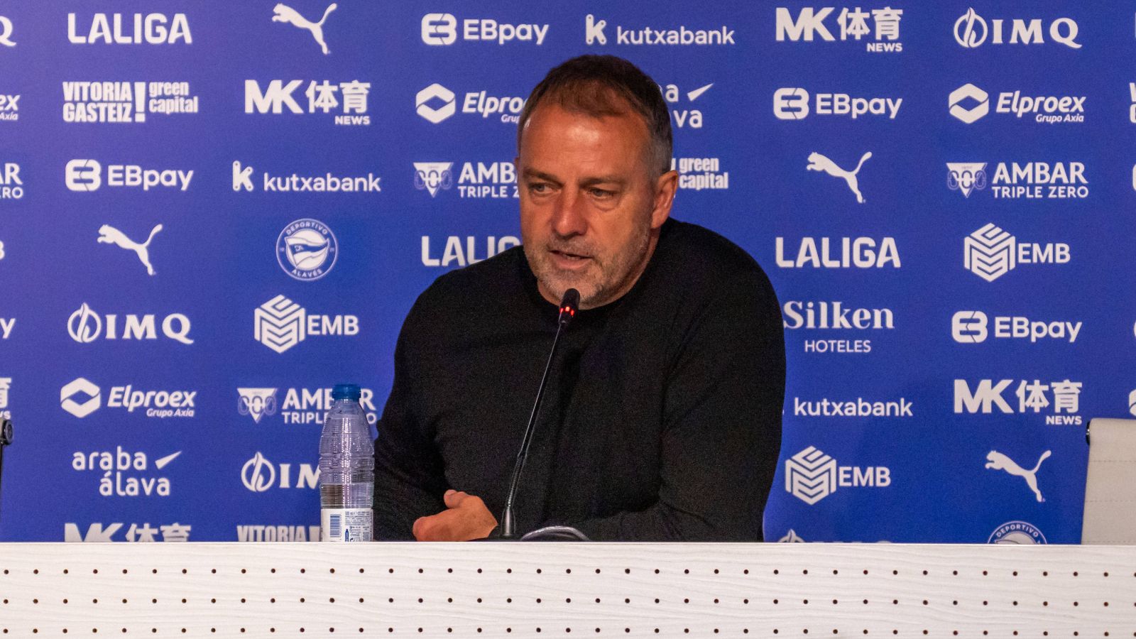 Hansi Flick no baja los brazos para los últimos dos partidos de LaLiga: "Queremos ganarlos"