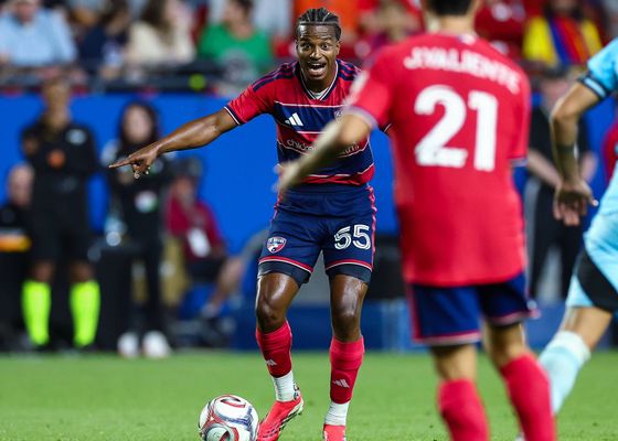 Betis, Brentford y Chelsea, tras la pista del pivote brasileño del Dallas Kaick da Silva