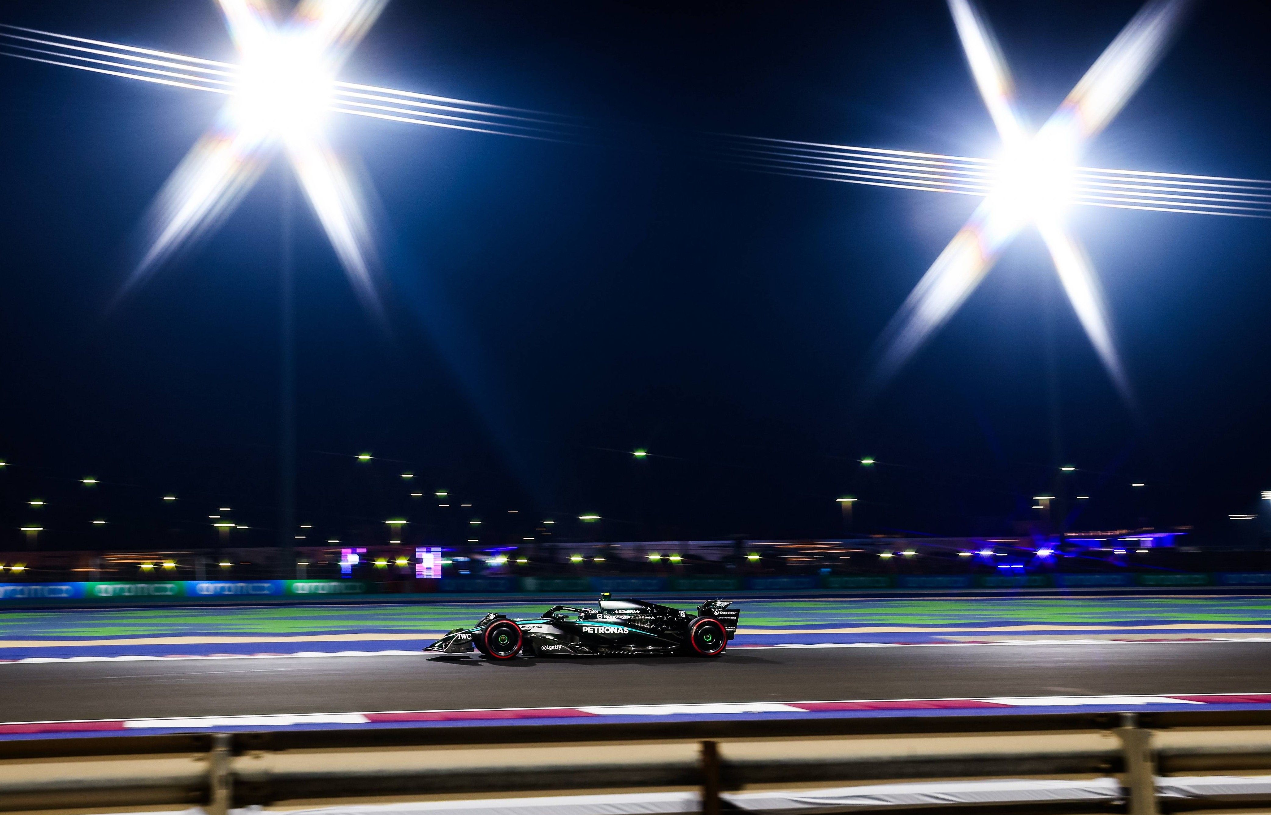 F1 GP Qatar | La carrera al sprint en directo con Fernando Alonso y Carlos Sainz del Gran Premio de Fórmula 1 en Losail