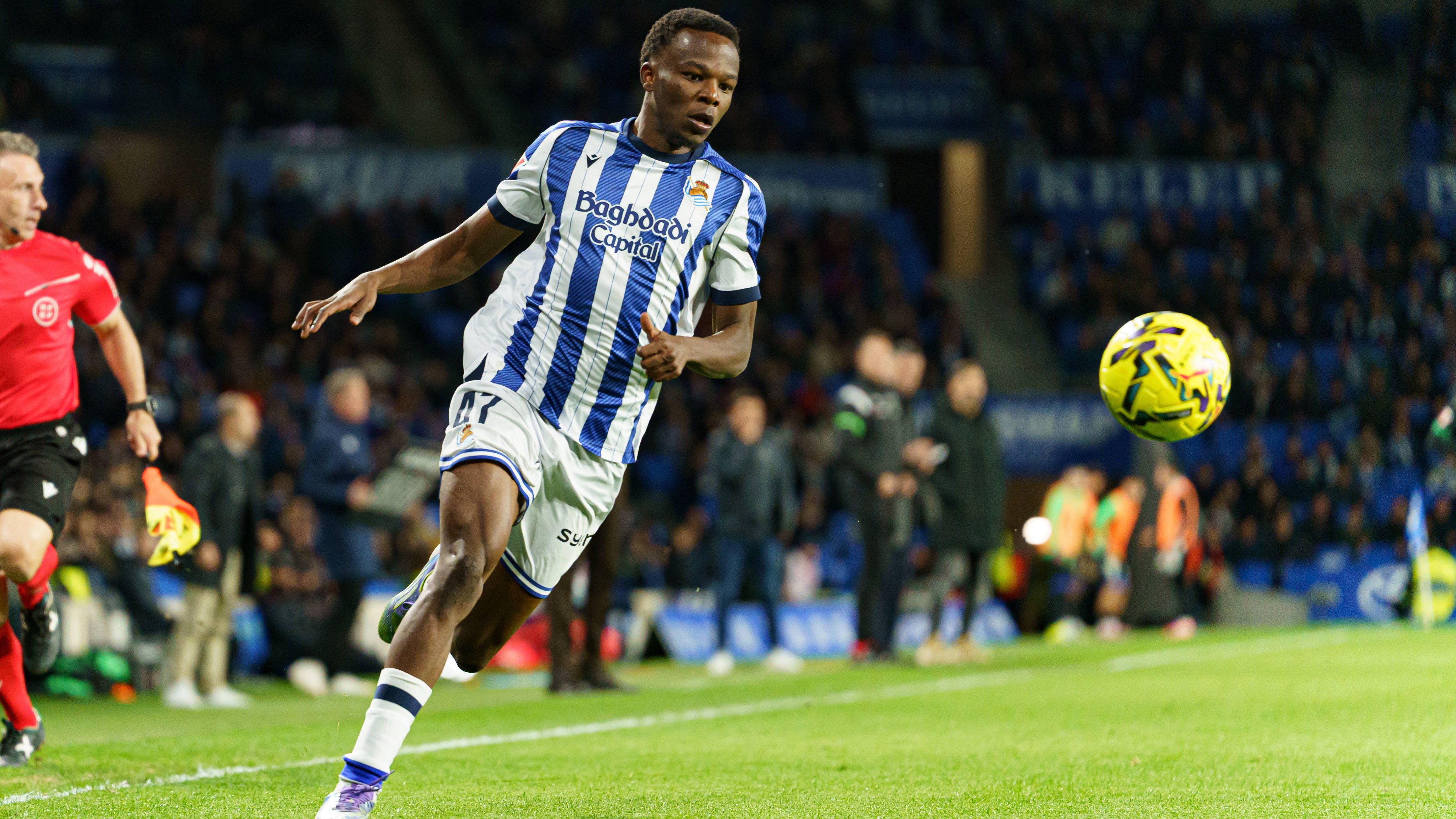 Ochieng ya maneja ofertas y la Real Sociedad reacciona para no dejarlo salir gratis