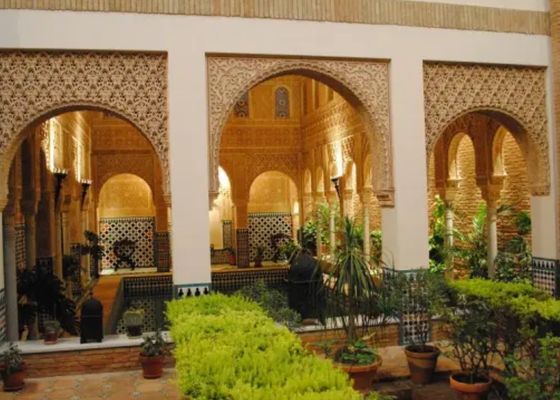 Sevilla esconde una Alhambra como la de Granada