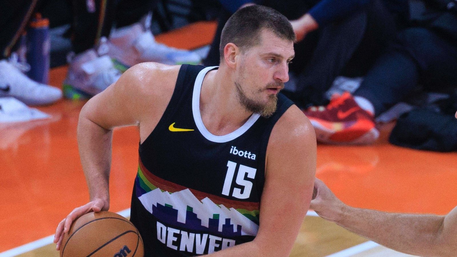 Nikola Jokic resiste y Shai Gilgeous-Alexander se toma un merecido descanso