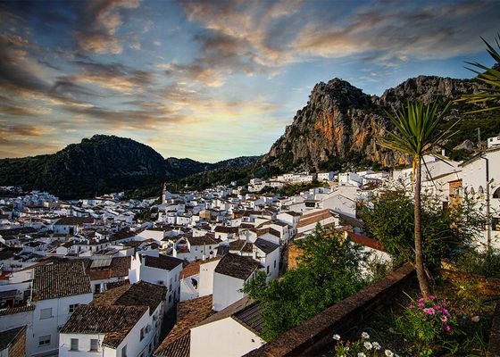 Este es el pueblo de Cádiz que 'aprueba raspado' en felicidad