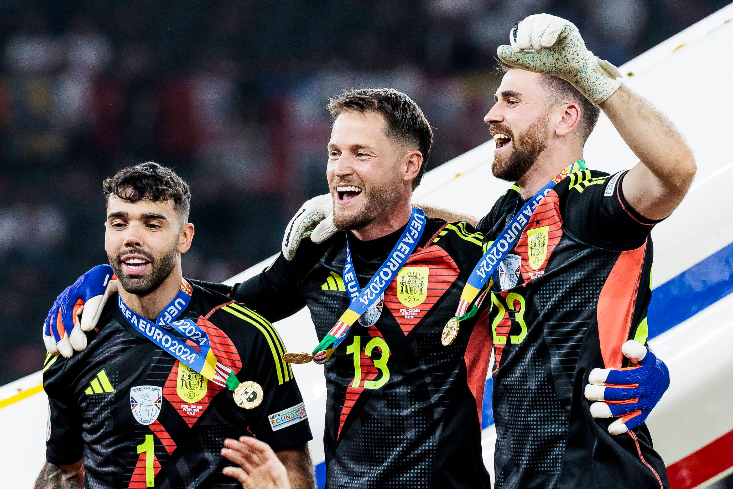 La FIFA marca los cupos y tiempos de la portería de Luis de la Fuente para el Mundial: Unai Simón, Raya, Remiro y Joan García