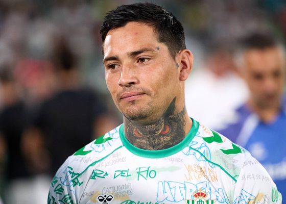 El Chimy Ávila activa su plan B para salir del Betis mientras LaLiga mantiene el bloqueo al Getafe: Boca Juniors ya prepara el regreso a Argentina del rosarino