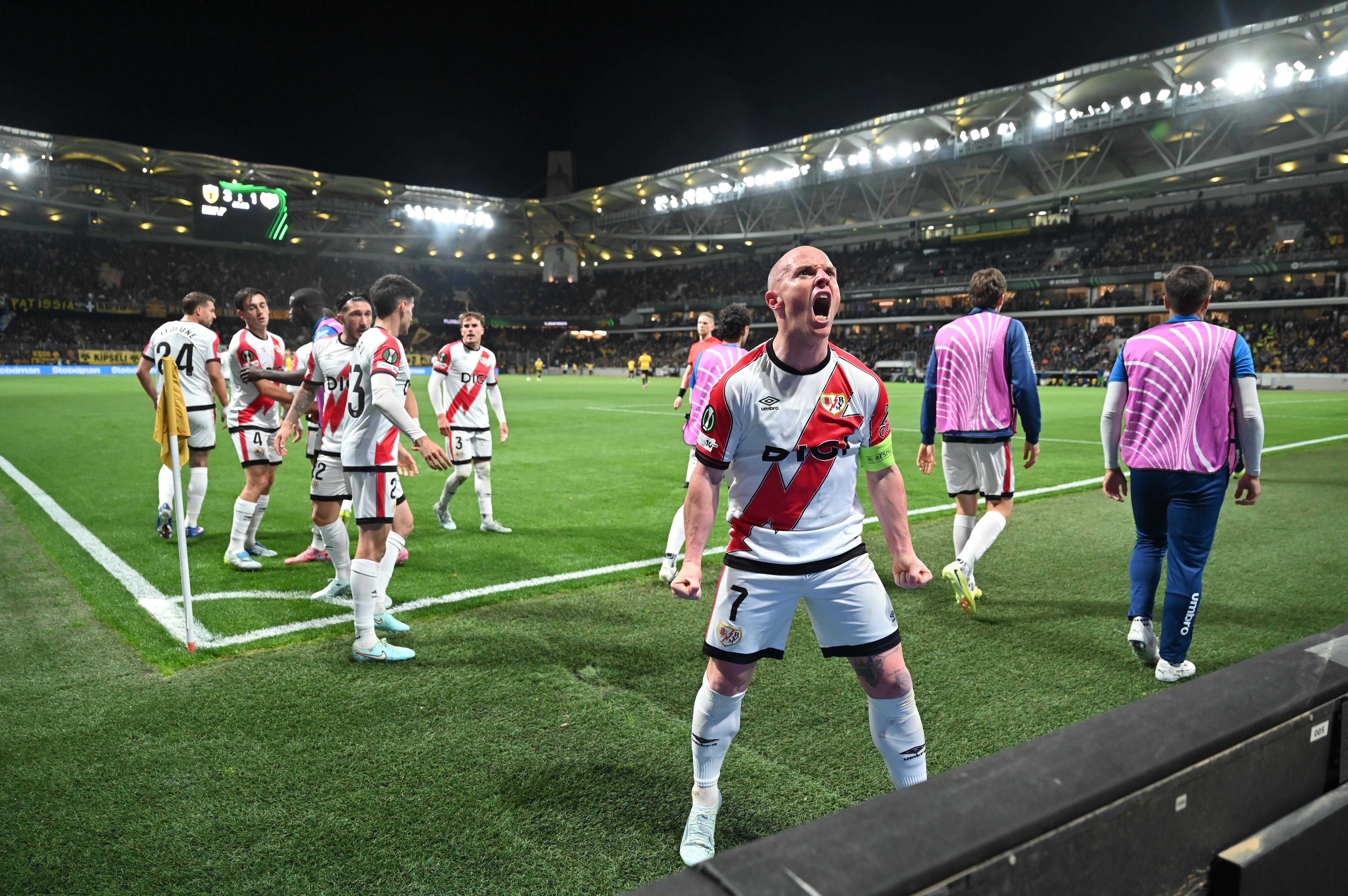 Isi Palazón, tras el pase del Rayo Vallecano a semifinales de Conference al eliminar al AEK: "Ojalá que este sueño dure mucho"