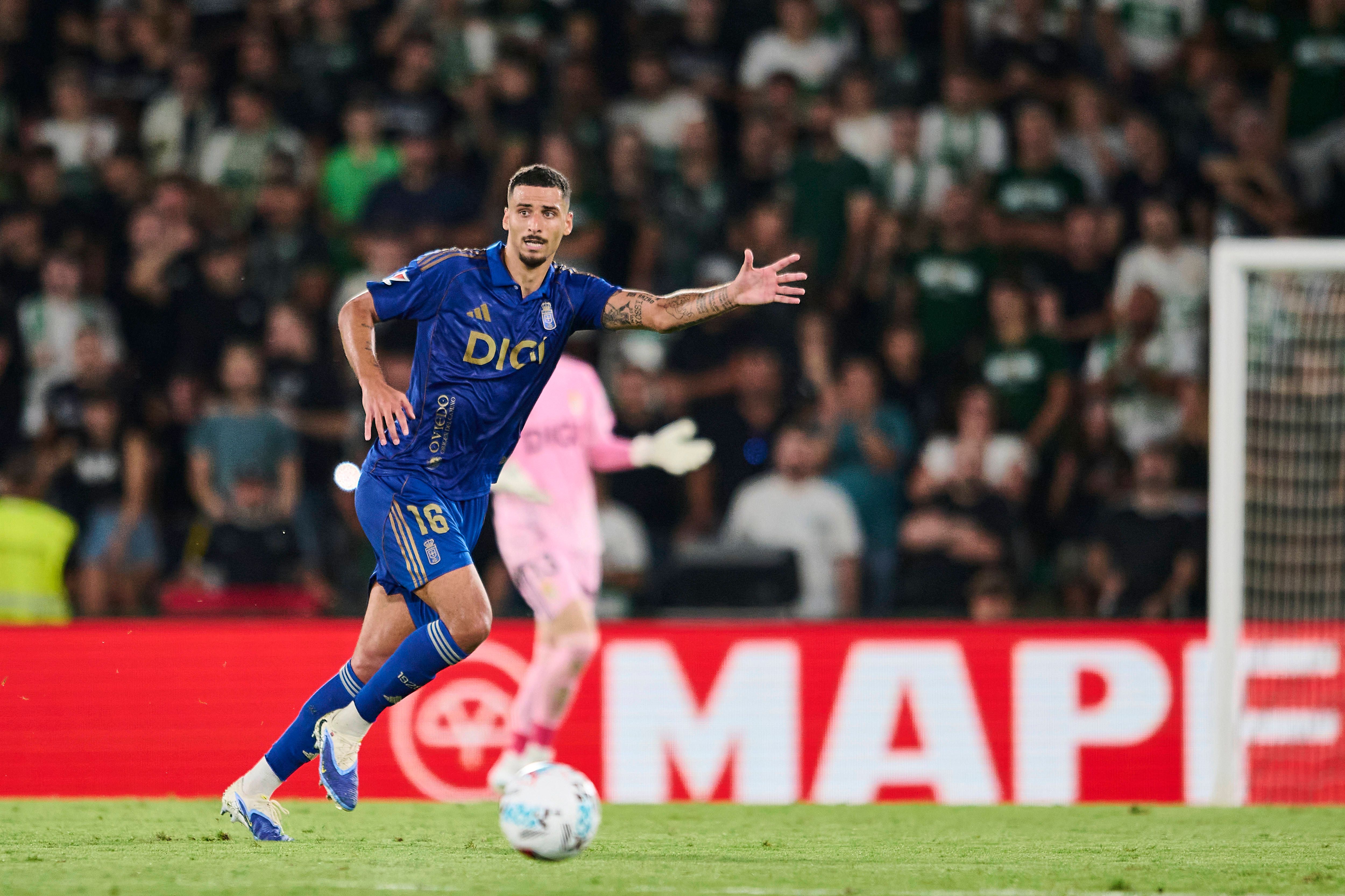 David Carmo regresa a los entrenamientos del Oviedo y apunta a tener luz verde para la visita al Celta de Vigo