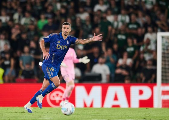 David Carmo regresa a los entrenamientos del Oviedo y apunta a tener luz verde para la visita al Celta de Vigo