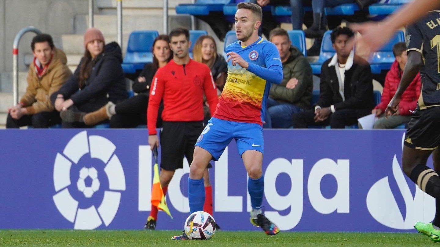 Aguado carga contra el colectivo arbitral por las continuas expulsiones al FC Andorra