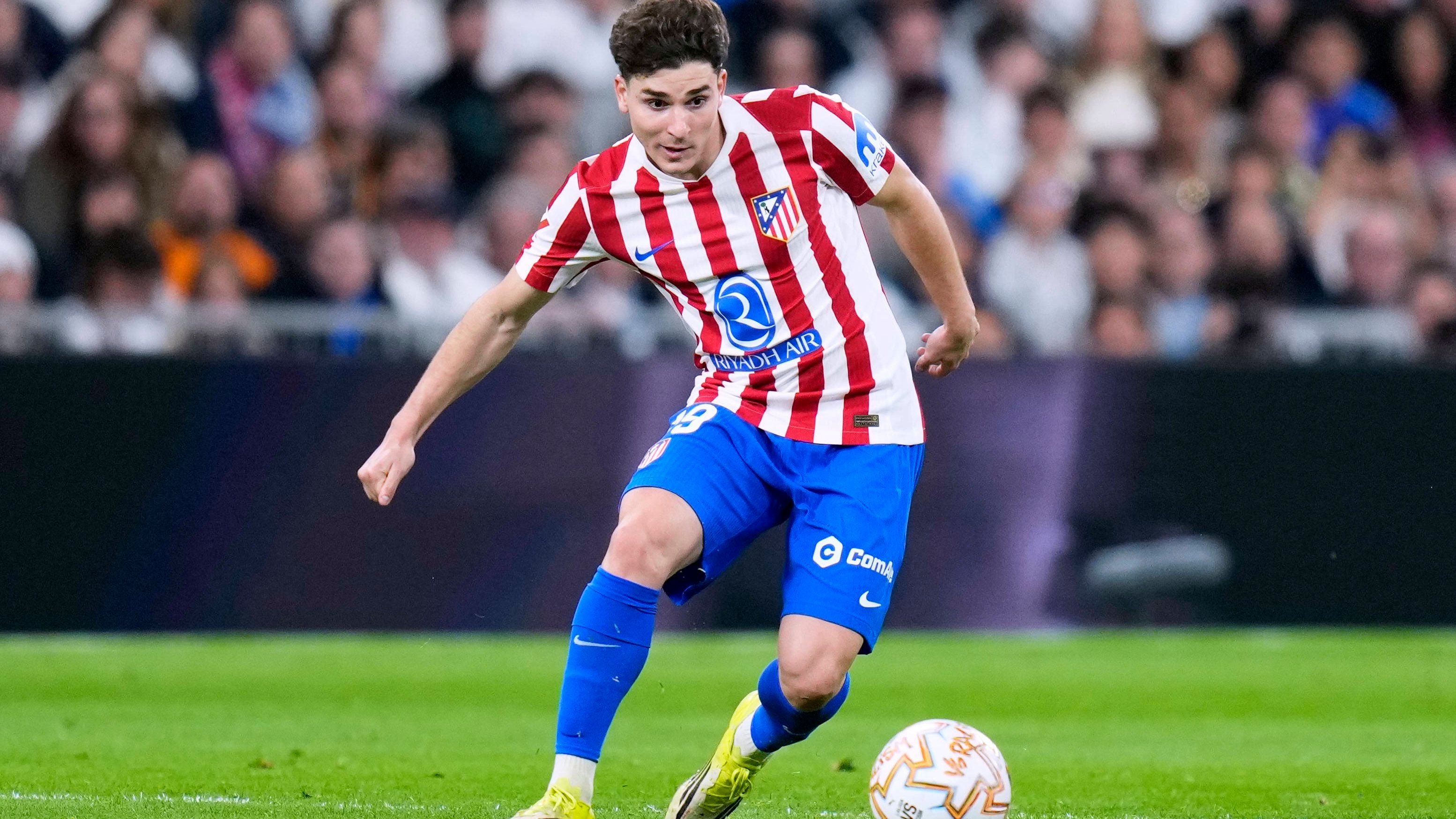 El Atlético de Madrid ya conoce la cantidad a la que el Barça llegaría para firmar a Julián Álvarez