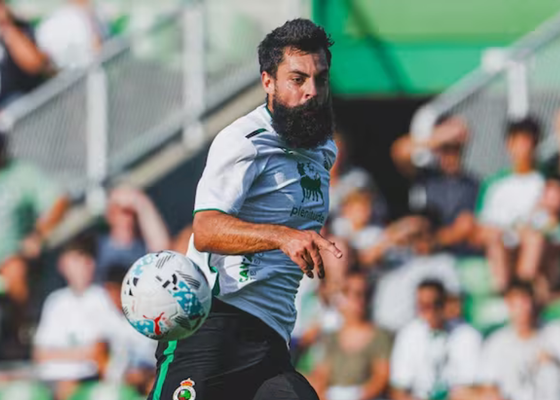 Los goles de Villalibre no pasan por alto y se postula como el jugador del mes en Segunda División