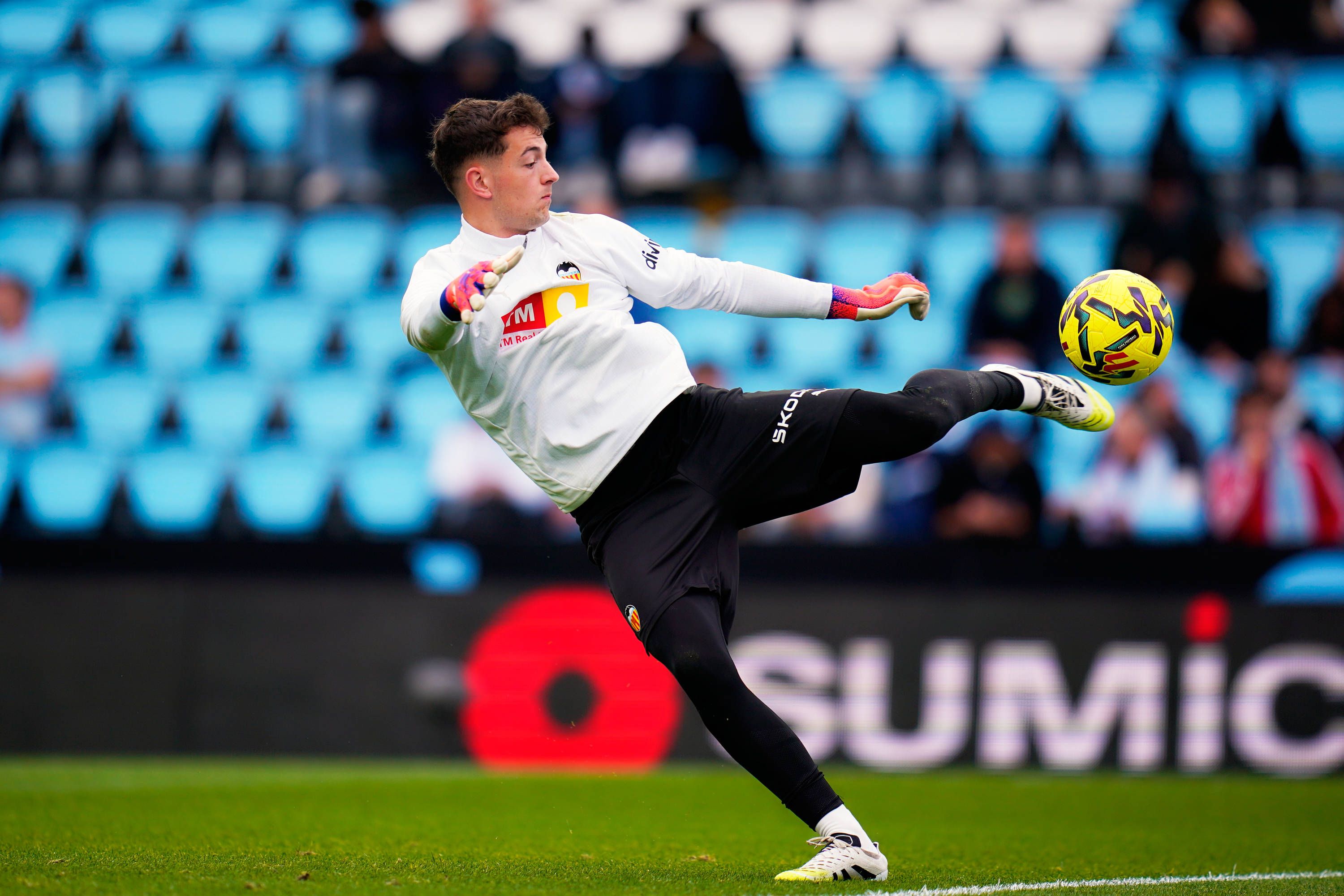 Julen Agirrezabala vuelve a Bilbao en el momento más oportuno