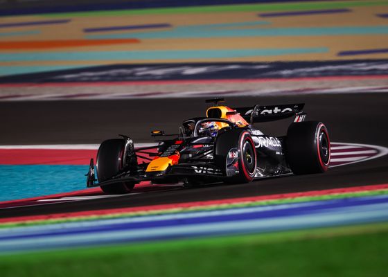 McLaren la lía en Qatar y mete a Verstappen en la lucha por el Mundial