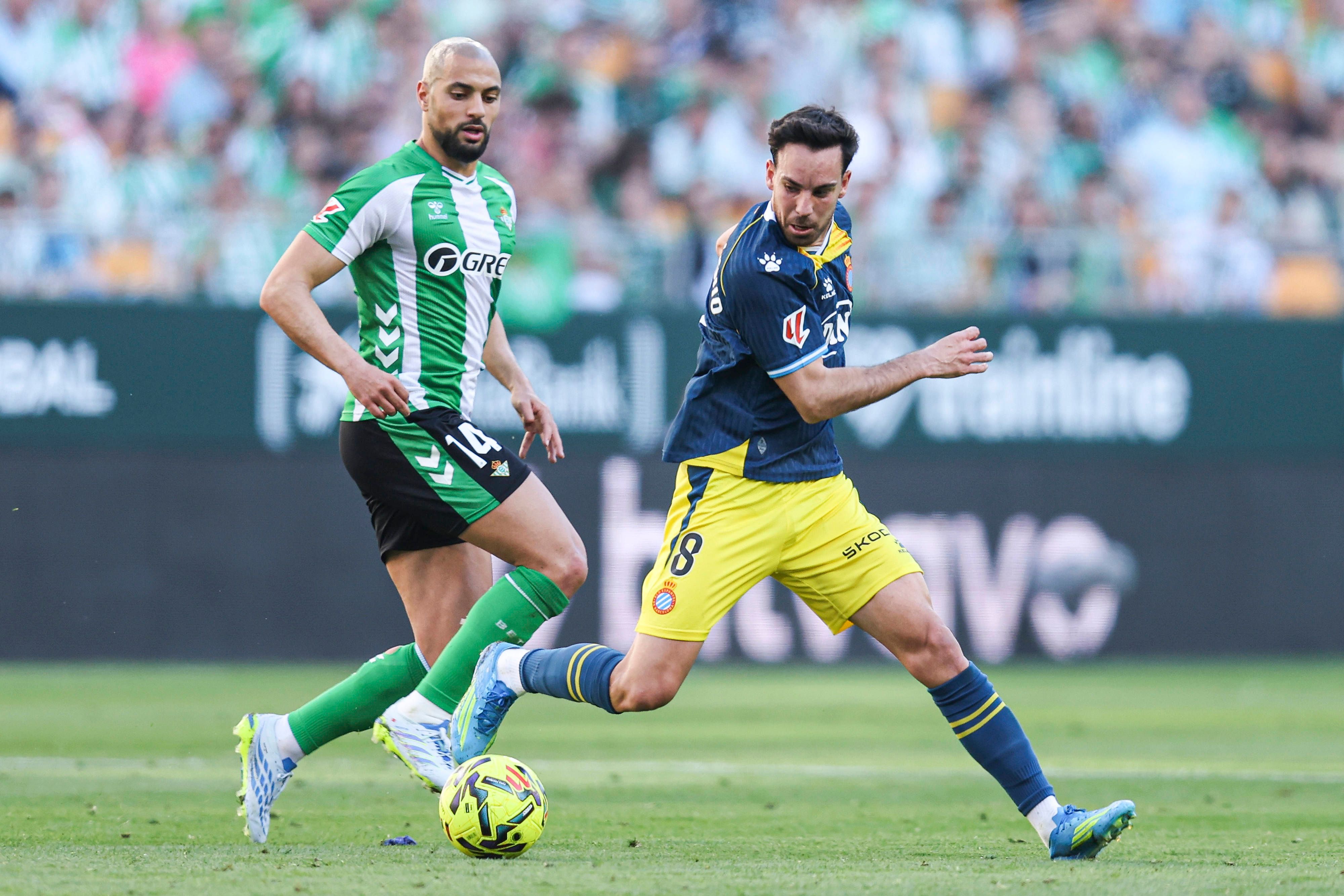 Edu Expósito responde a las acusaciones del Betis por las pérdidas de tiempo: "Pues normal"