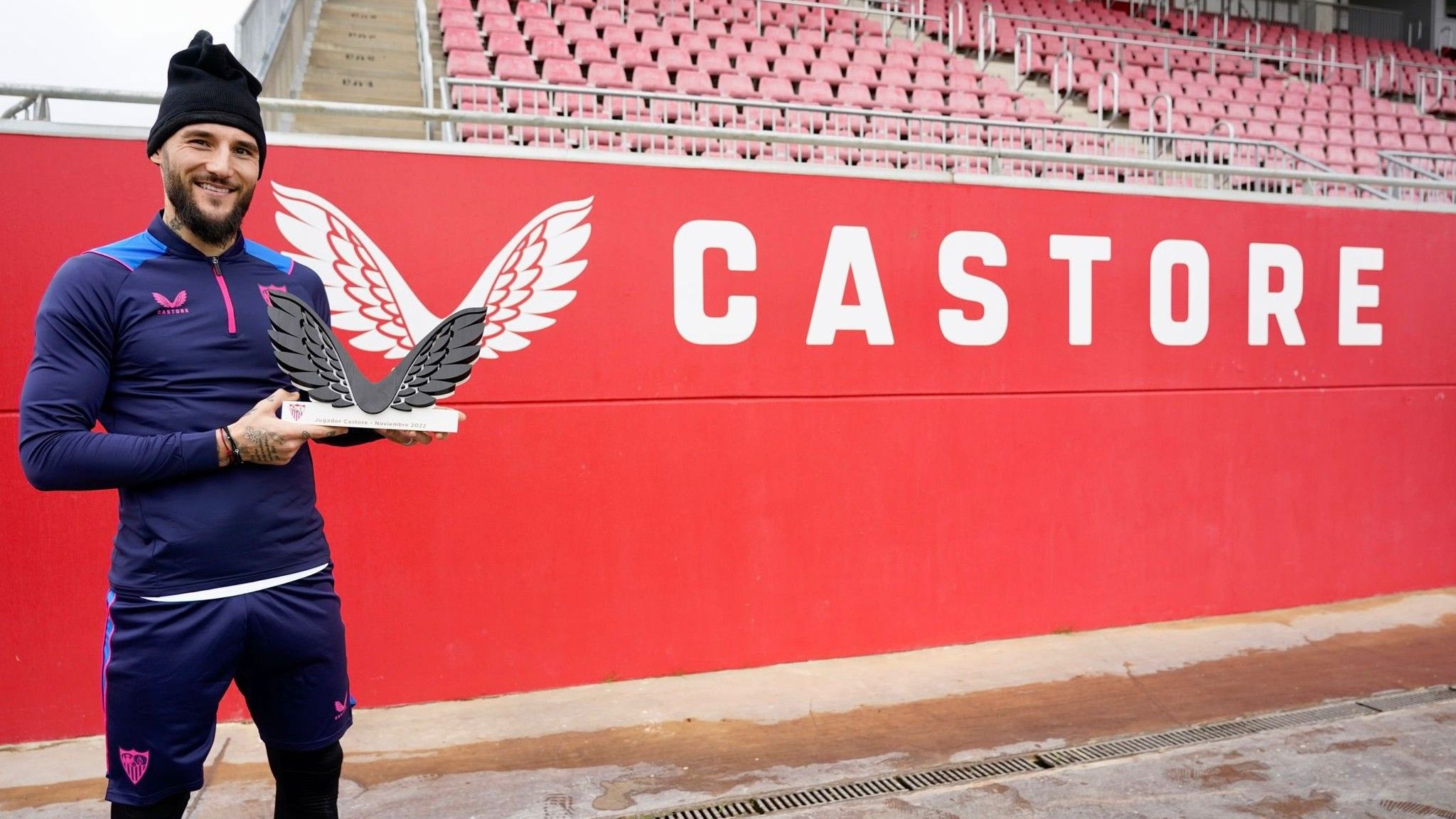 Gudelj y su renovación: "Sevilla es mi casa, no tengo intención de salir"